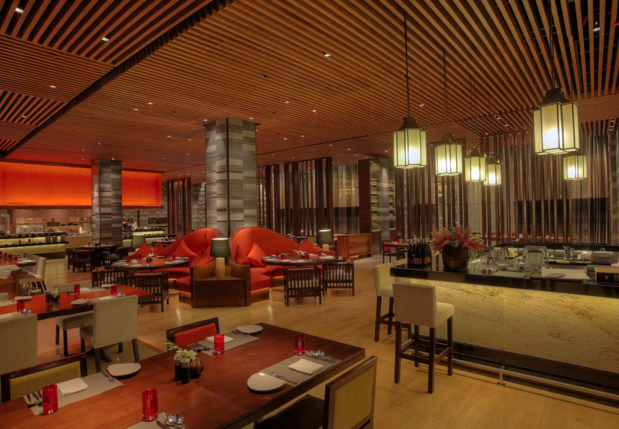 Jw Marriott Pune Hotel Restaurant photo